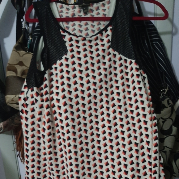 Clothes - Picture 7 of 13